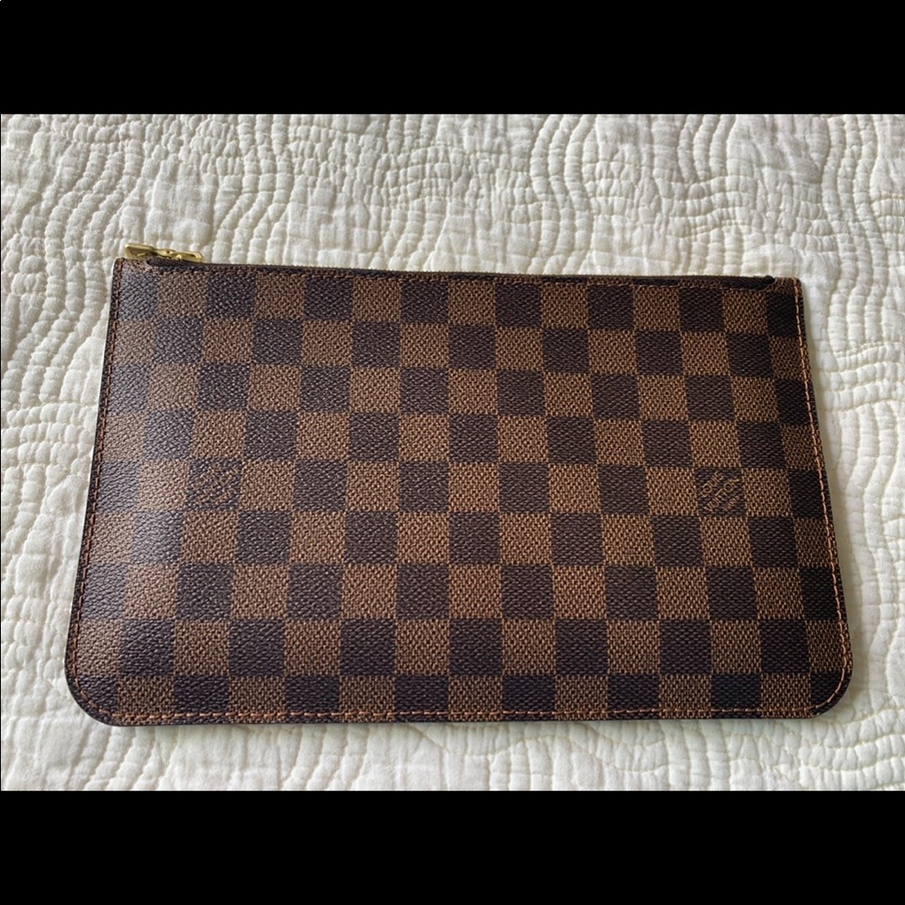 Louis Vuitton Neverfull pouch MM Damier